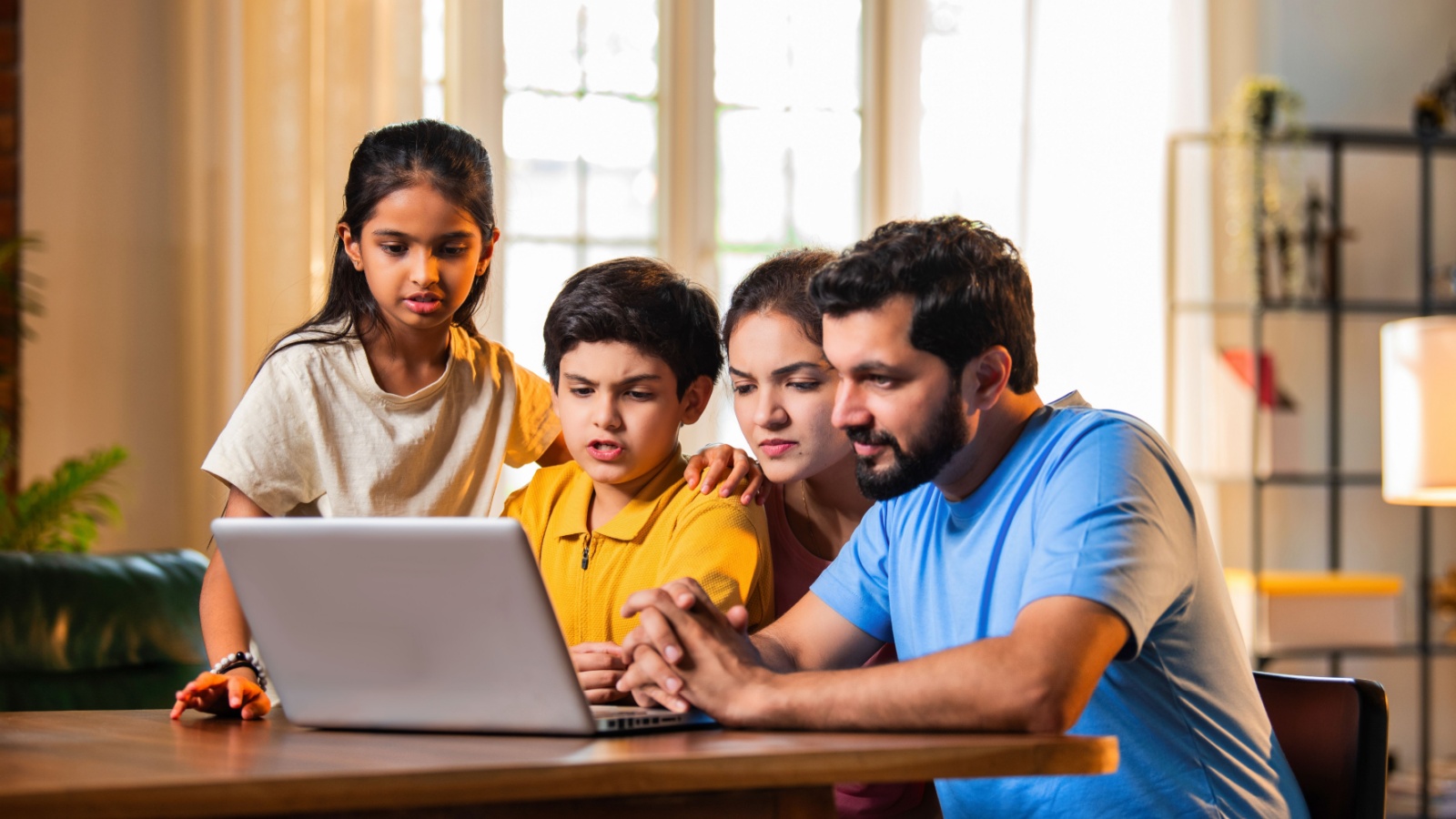 San Antonio, TX, Epic Universe travel planners charting out a trip